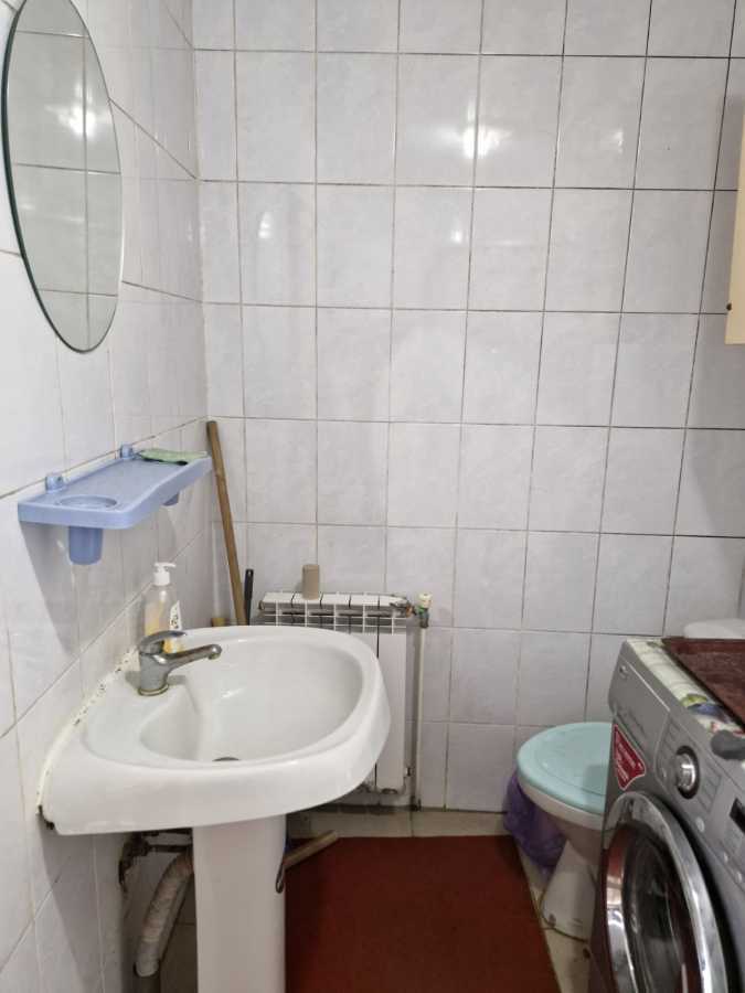 Оренда 1-кімнатної квартири 30 м², Нижній Вал вул., 1