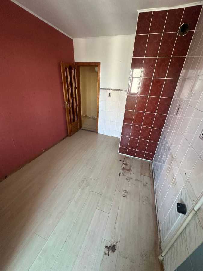 Продажа 3-комнатной квартиры 65 м², Млинівська, 33