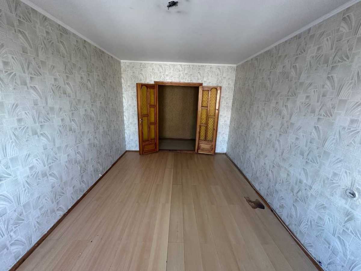 Продажа 3-комнатной квартиры 65 м², Млинівська, 33