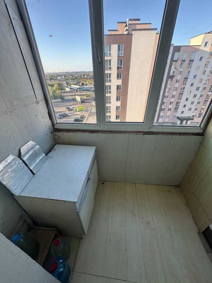 Продажа 3-комнатной квартиры 65 м², Млинівська, 33