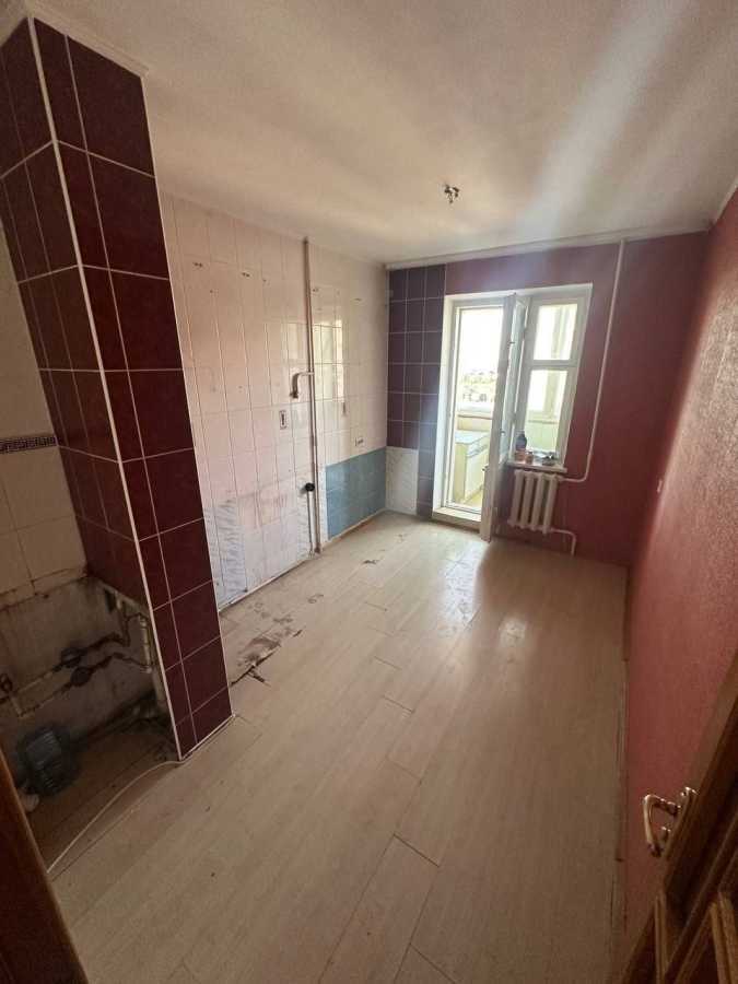 Продажа 3-комнатной квартиры 65 м², Млинівська, 33