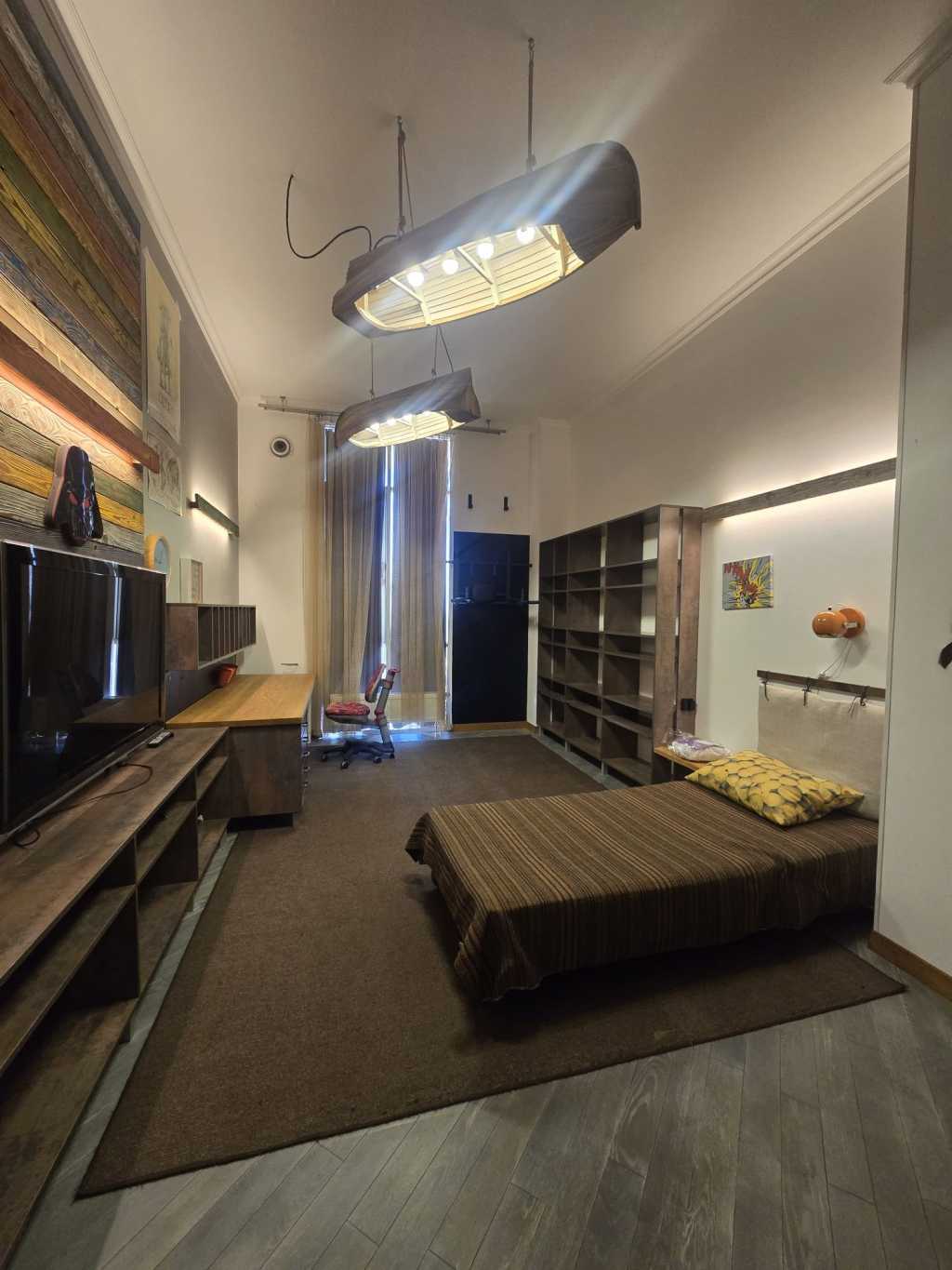Оренда 4-кімнатної квартири 150 м², Ломоносова вул., 75А