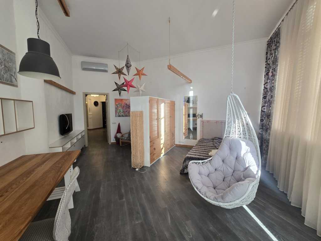 Оренда 4-кімнатної квартири 150 м², Ломоносова вул., 75А