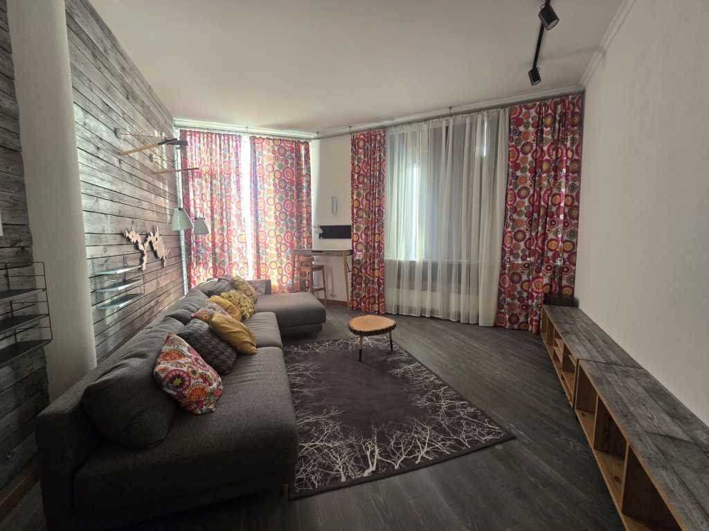 Оренда 4-кімнатної квартири 150 м², Ломоносова вул., 75А