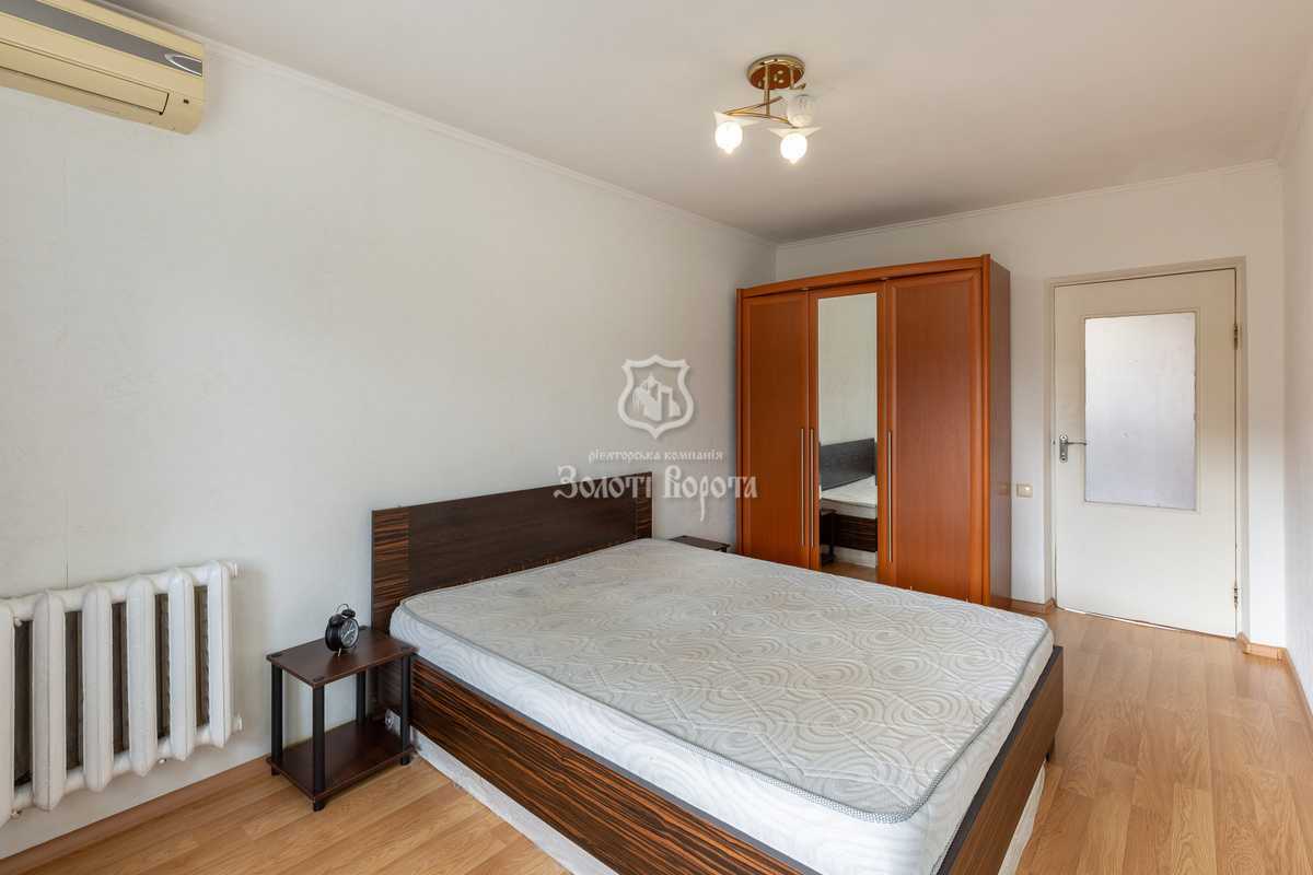 Продажа 2-комнатной квартиры 43 м², Кловский спуск, 12А