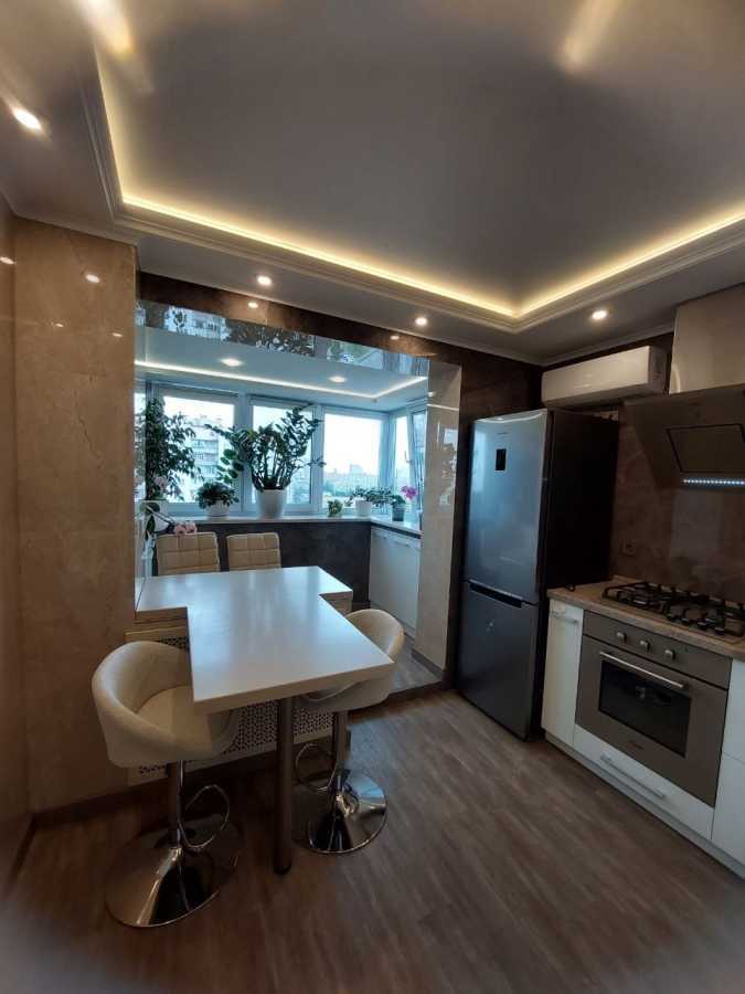 Продажа 2-комнатной квартиры 45 м², Оболонская пл.