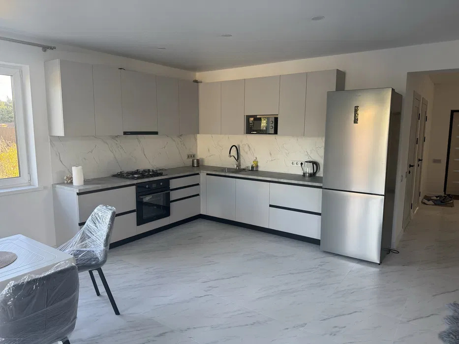 Оренда будинку 160 м², Орхідейна вул.