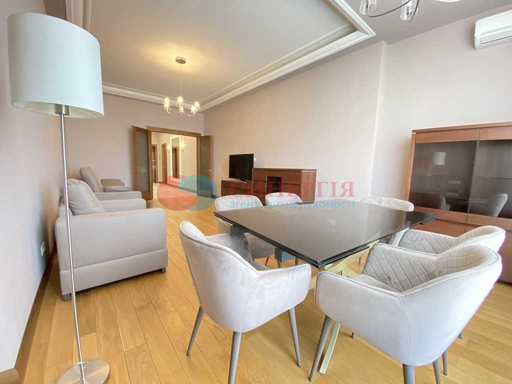 Оренда 3-кімнатної квартири 155 м², Кловський узвіз, 7А