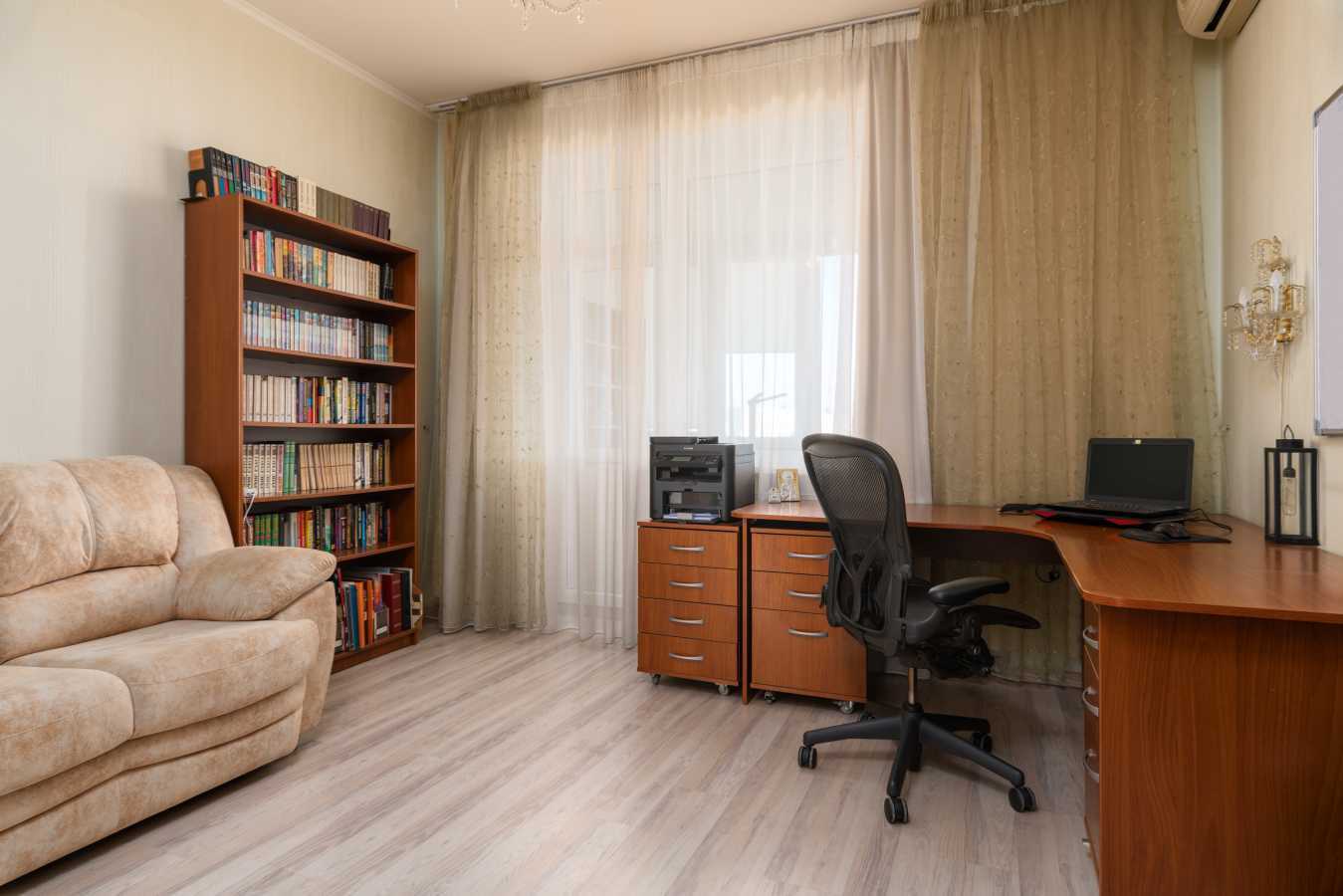 Продажа 3-комнатной квартиры 120 м², Маршала Тимошенко ул., 21