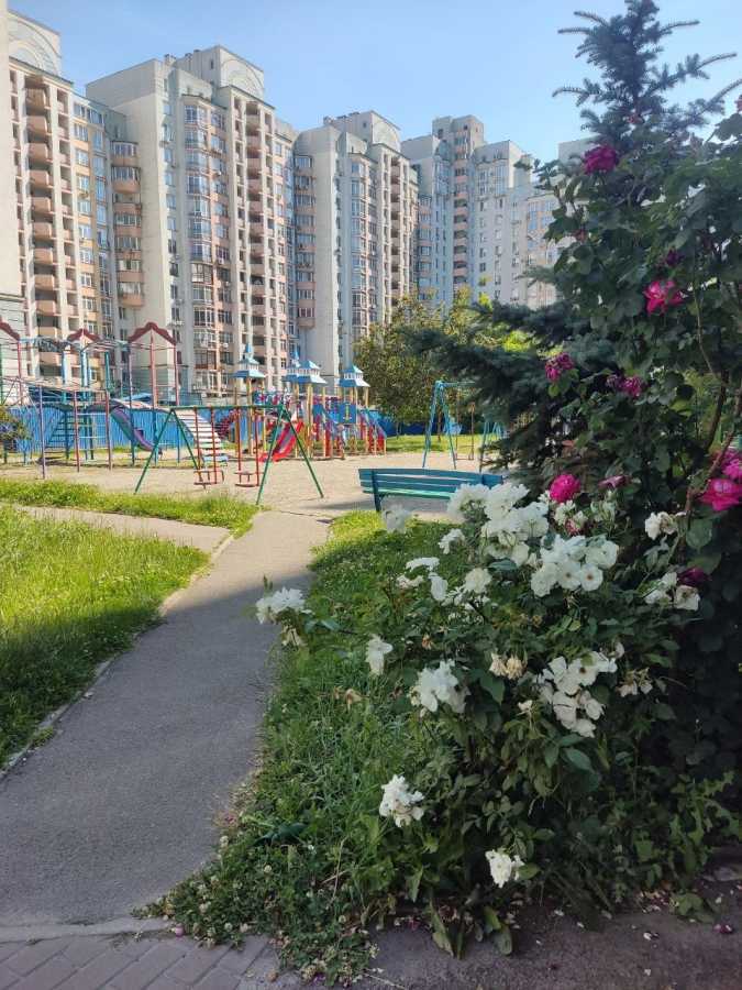 Продажа 1-комнатной квартиры 57 м², Михаила Донца ул., Ломоносова, 54а