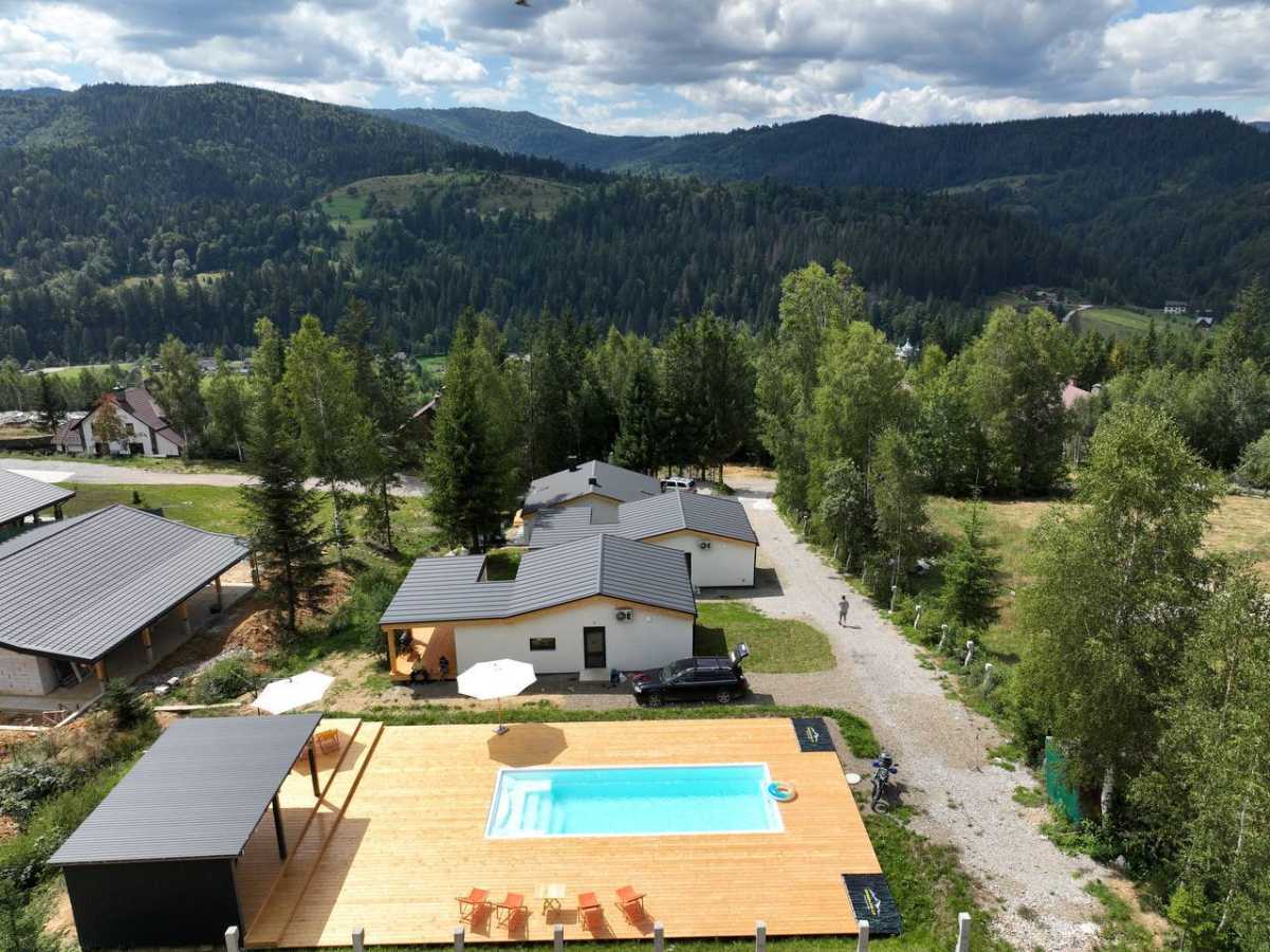 Продажа коттеджа 89 м², Микуличин, улица Центральна