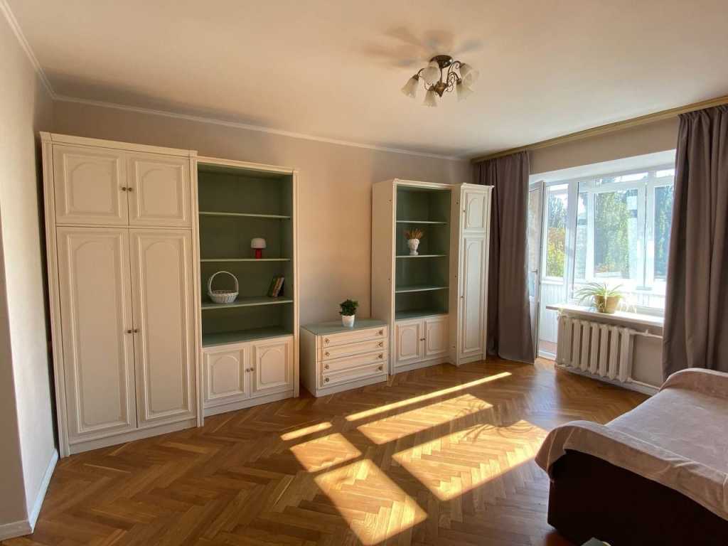 Оренда 3-кімнатної квартири 59 м², Лесі Українки бул., 24