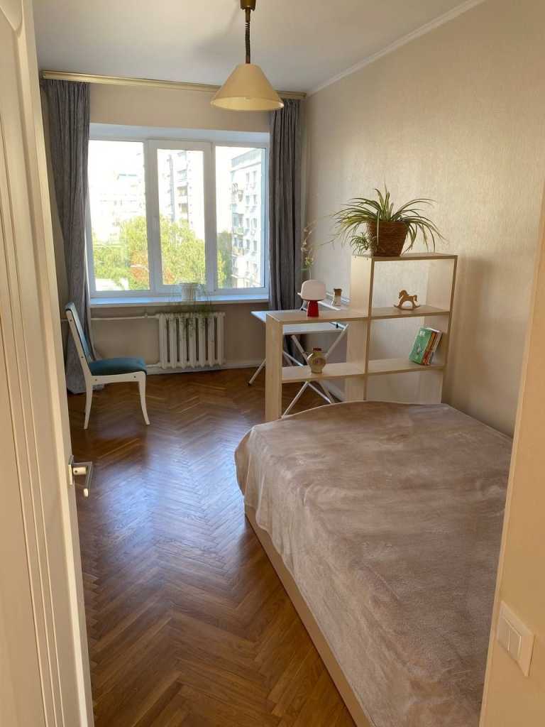 Оренда 3-кімнатної квартири 59 м², Лесі Українки бул., 24