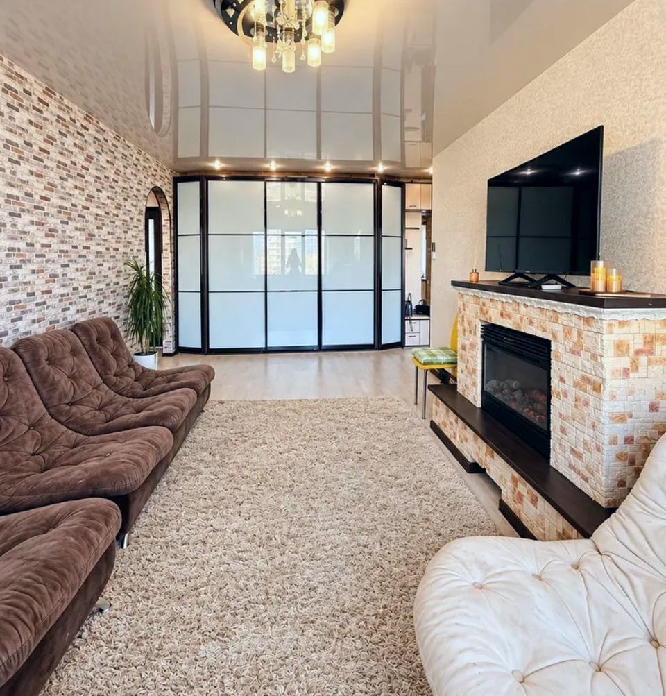Продажа 3-комнатной квартиры 64 м², Шолохова ул., 5