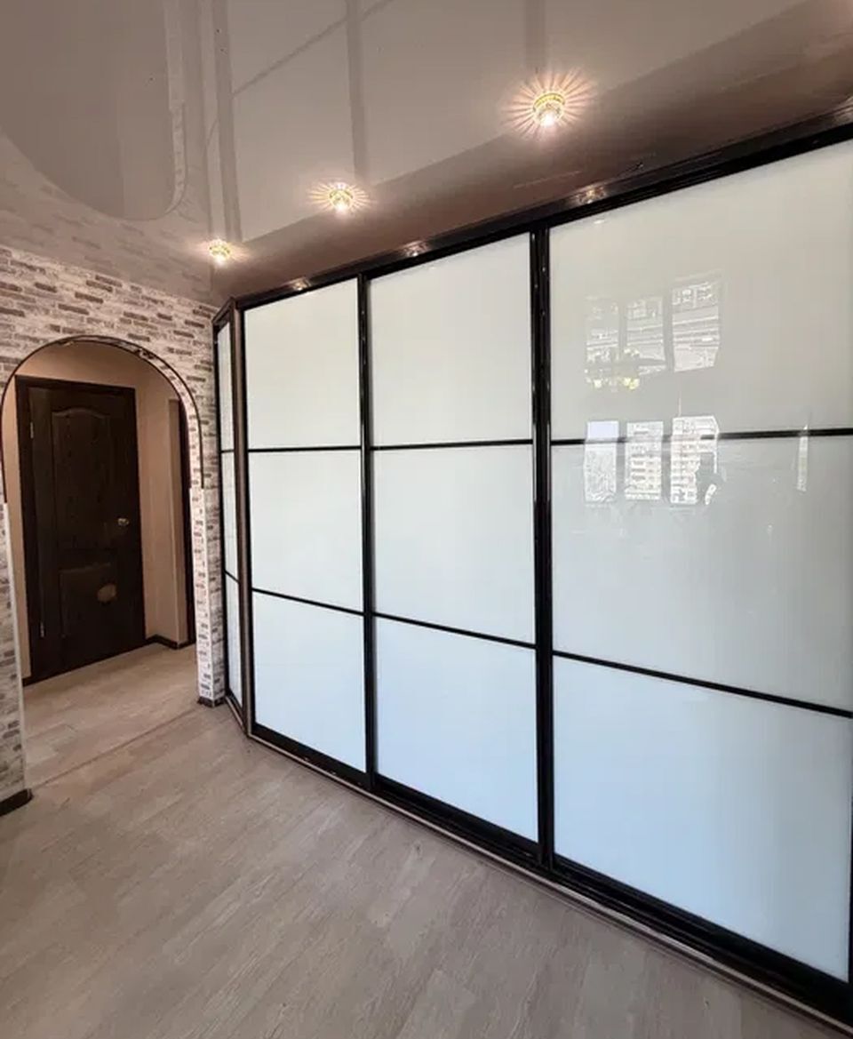 Продажа 3-комнатной квартиры 64 м², Шолохова ул., 5
