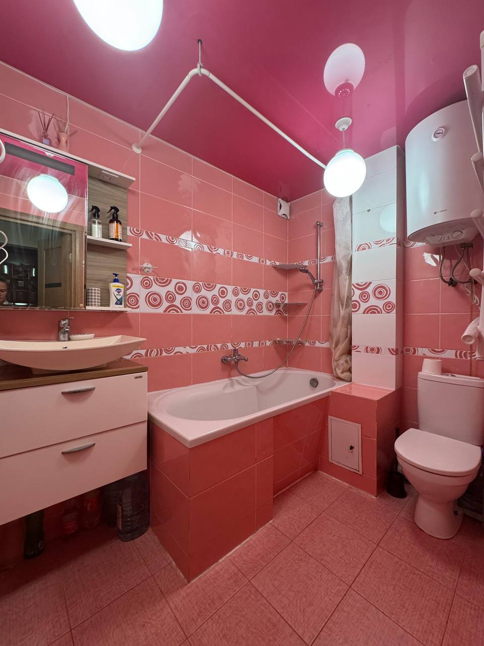 Продажа 3-комнатной квартиры 63 м², Мира просп.