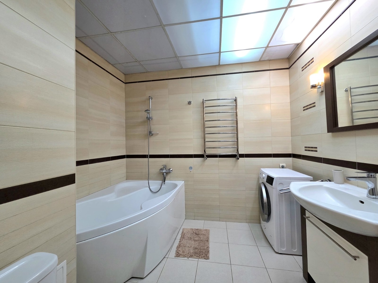 Продажа 2-комнатной квартиры 66 м², Мира просп., 7