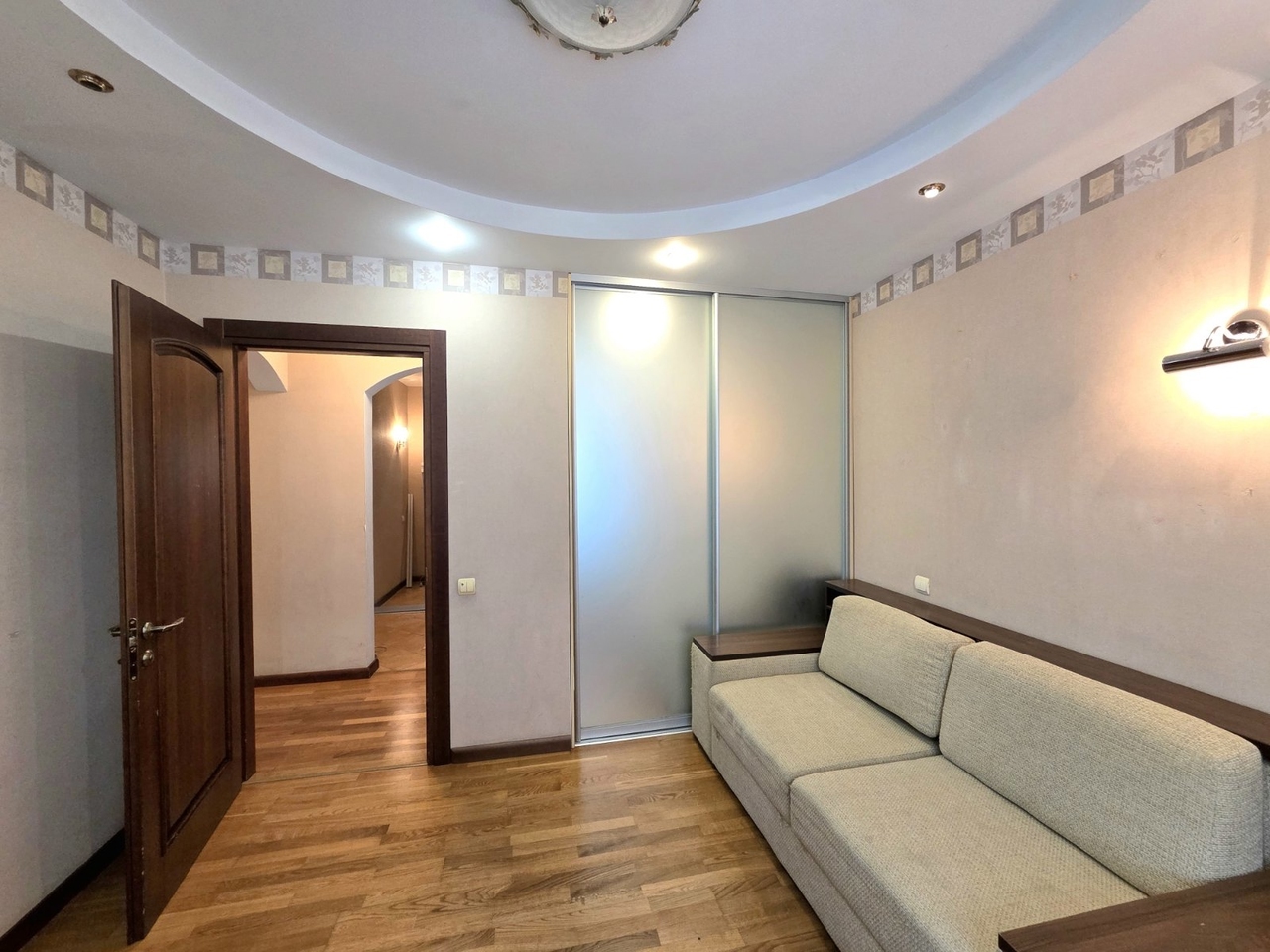 Продажа 2-комнатной квартиры 66 м², Мира просп., 7