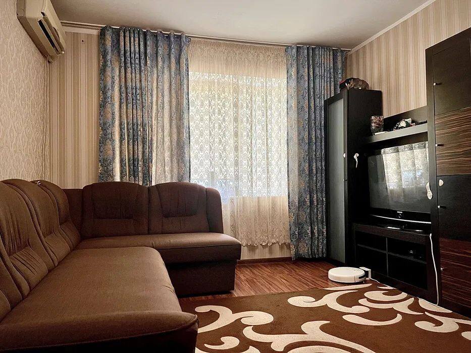 Аренда 3-комнатной квартиры 65 м², Новогодняя ул.