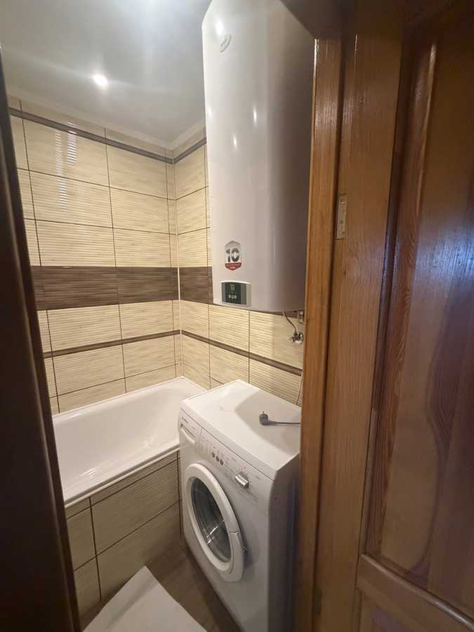 Оренда 1-кімнатної квартири 44 м², Семенівська вул., 9