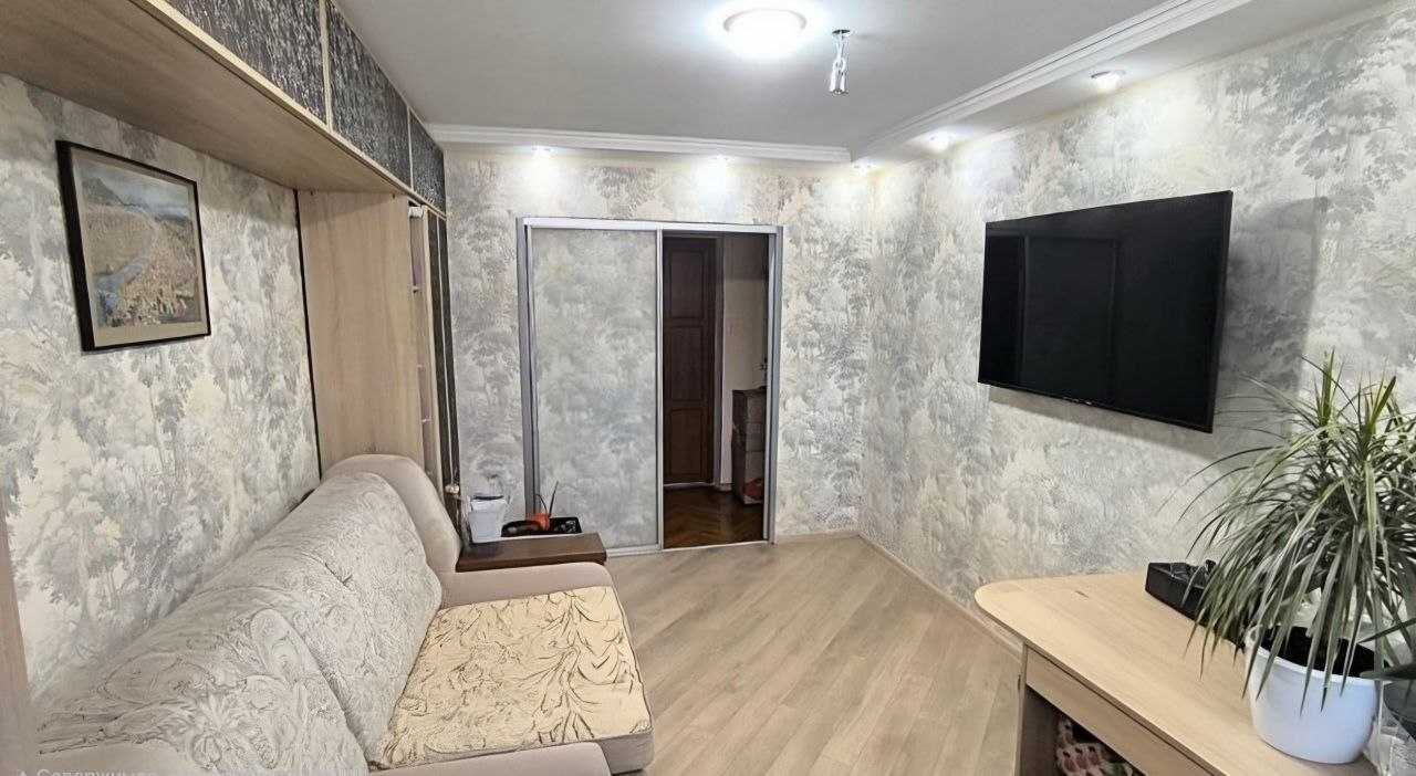 Продаж 2-кімнатної квартири 43 м², Среднефонтанский пров., 16/18