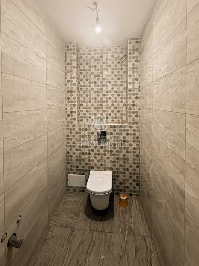 Продажа 2-комнатной квартиры 59.7 м², Соборная ул., 126/10