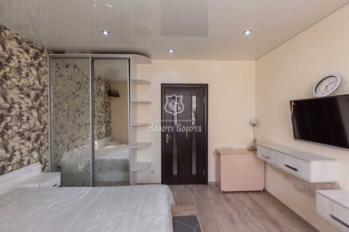 Продажа 2-комнатной квартиры 63 м², Мира ул., 13