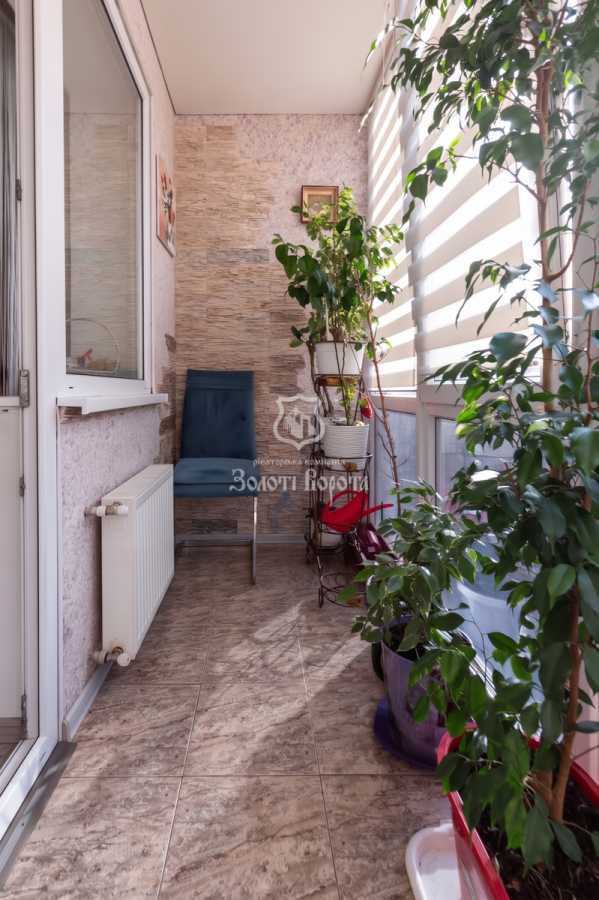 Продажа 2-комнатной квартиры 63 м², Мира ул., 13