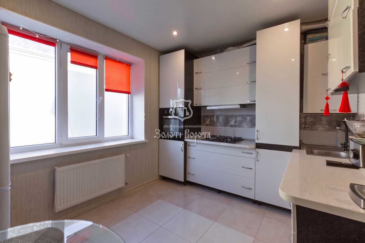 Продажа 2-комнатной квартиры 63 м², Мира ул., 13