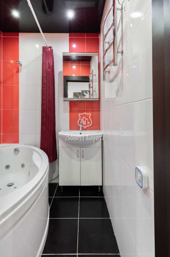 Продажа 2-комнатной квартиры 63 м², Мира ул., 13