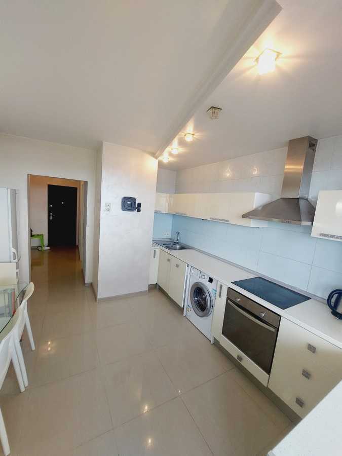 Оренда 1-кімнатної квартири 50 м², Краківська вул., 13В