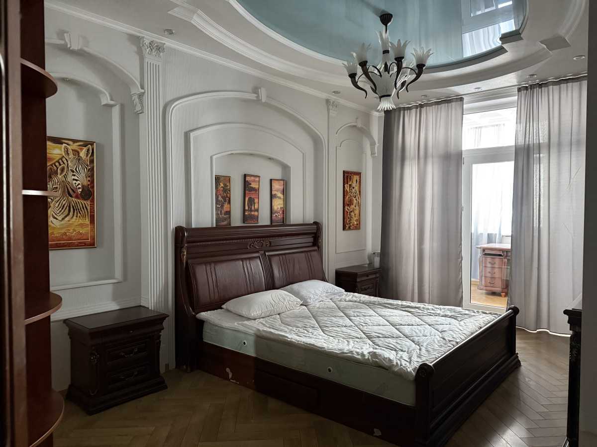 Оренда 3-кімнатної квартири 135 м², Саксаганського вул., 121