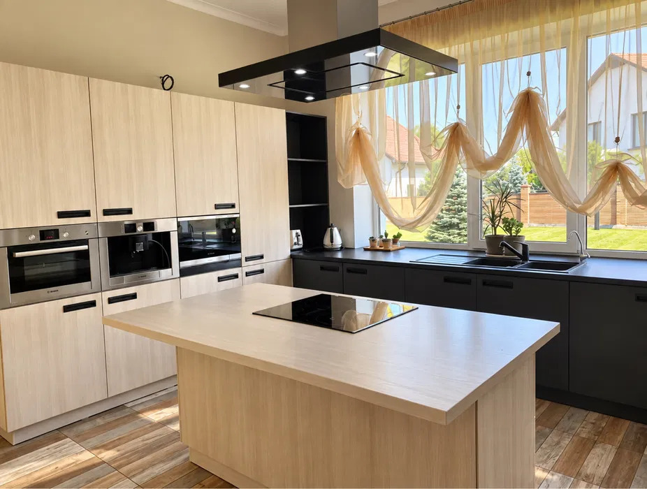 Оренда будинку 455 м², 7-а Абрикосова вул.