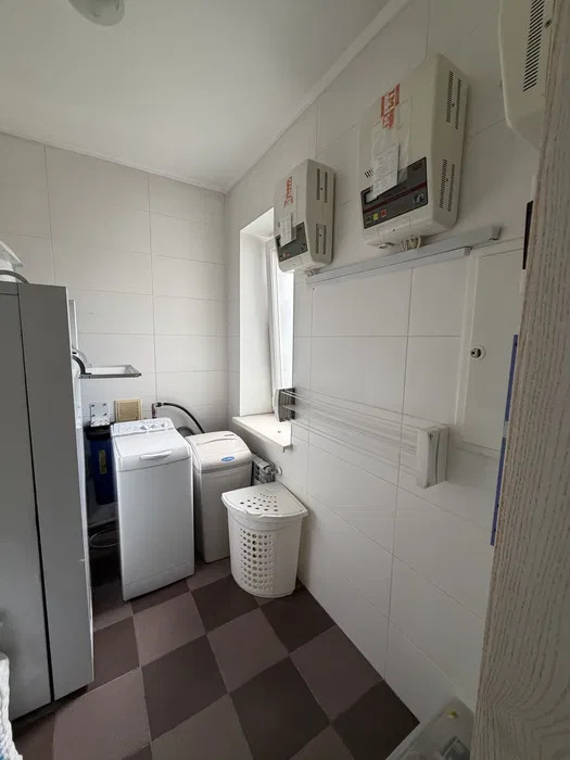 Оренда будинку 161 м², Героїв України вул.