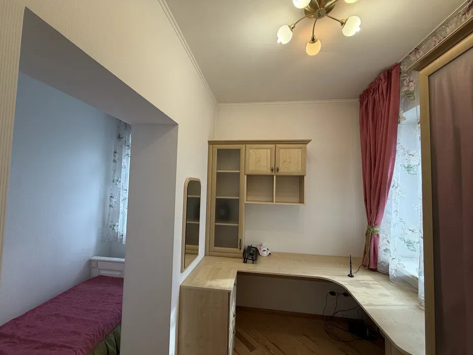 Оренда будинку 161 м², Героїв України вул.
