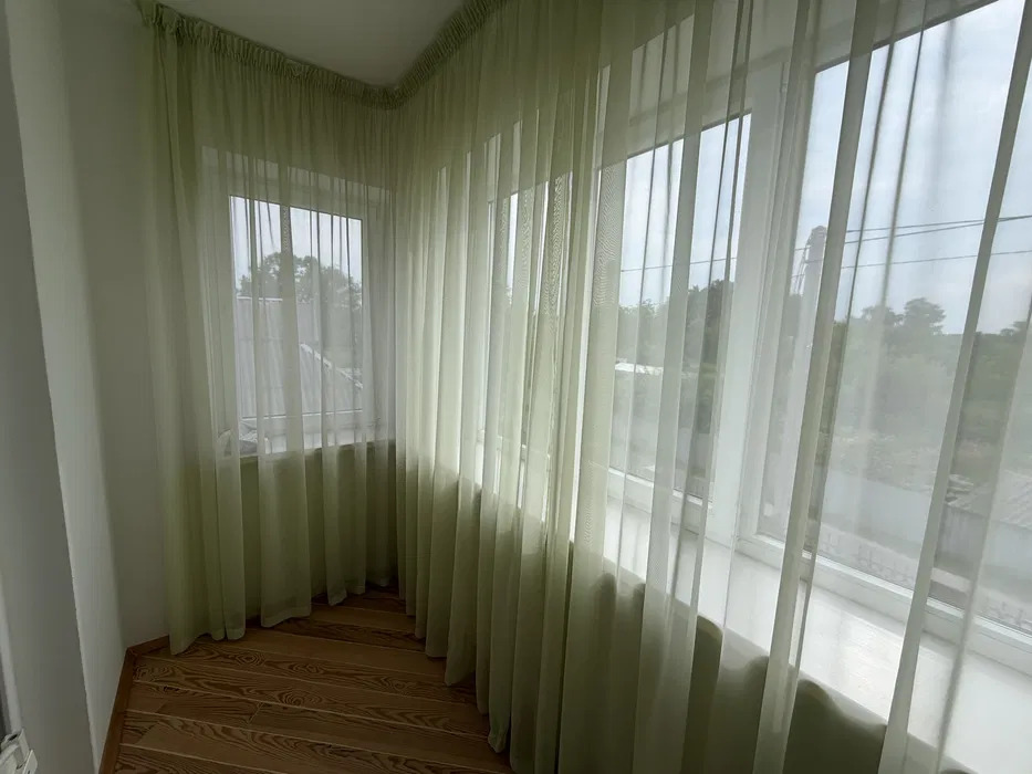 Оренда будинку 161 м², Героїв України вул.
