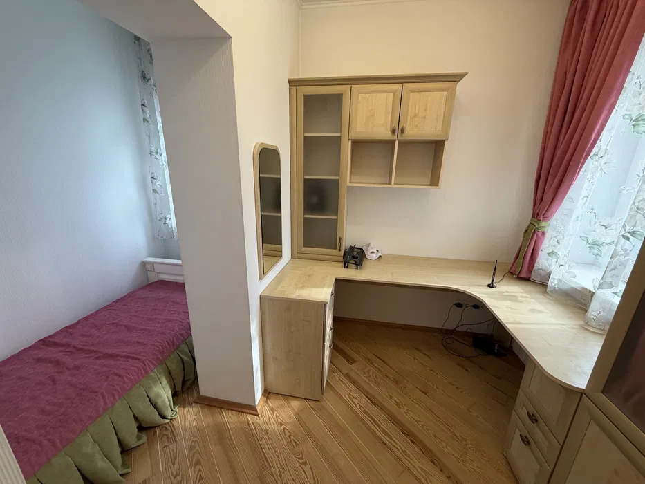 Оренда будинку 161 м², Героїв України вул.