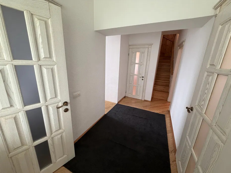 Оренда будинку 161 м², Героїв України вул.