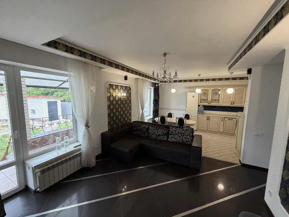 Оренда будинку 161 м², Героїв України вул.