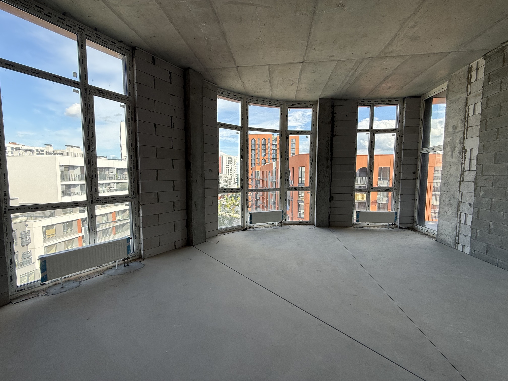 Продажа 3-комнатной квартиры 105 м², Семьи Кистяковских бул., 10