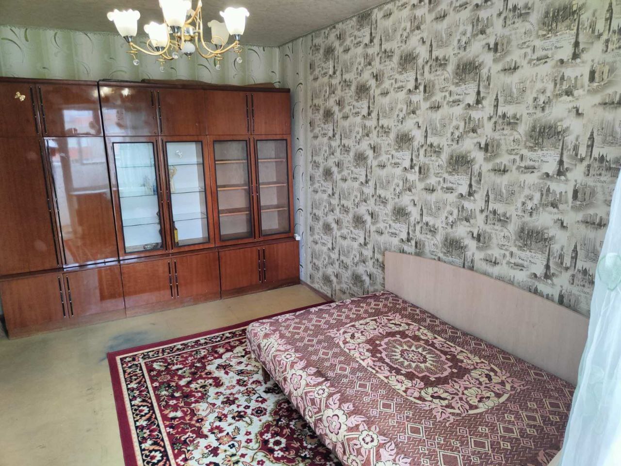 Оренда 1-кімнатної квартири 28 м², Симиренка вул., 24