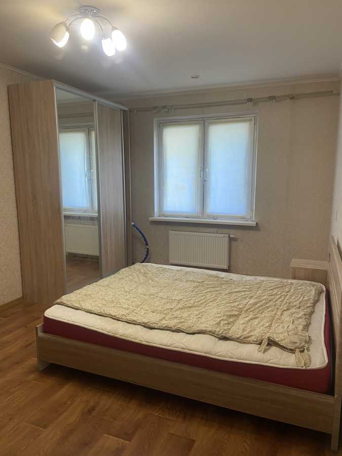 Оренда 3-кімнатної квартири 95 м², Сергія Данченка вул., 3