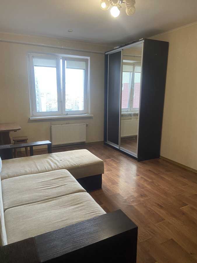 Оренда 3-кімнатної квартири 95 м², Сергія Данченка вул., 3