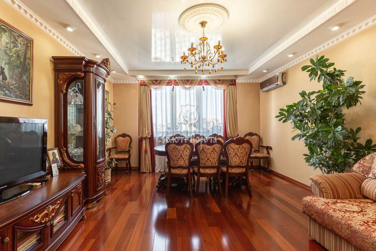 Продажа 4-комнатной квартиры 142 м², Срибнокильская ул., 1