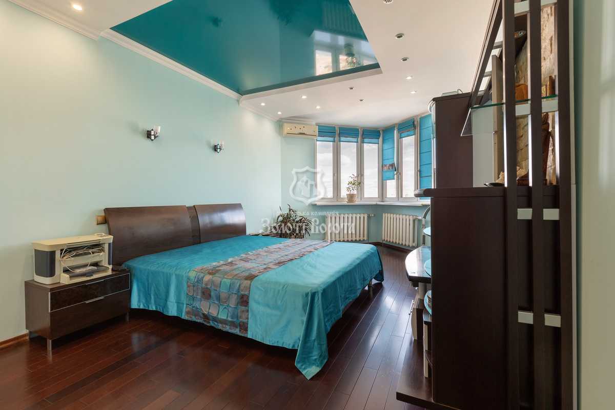Продажа 4-комнатной квартиры 142 м², Срибнокильская ул., 1