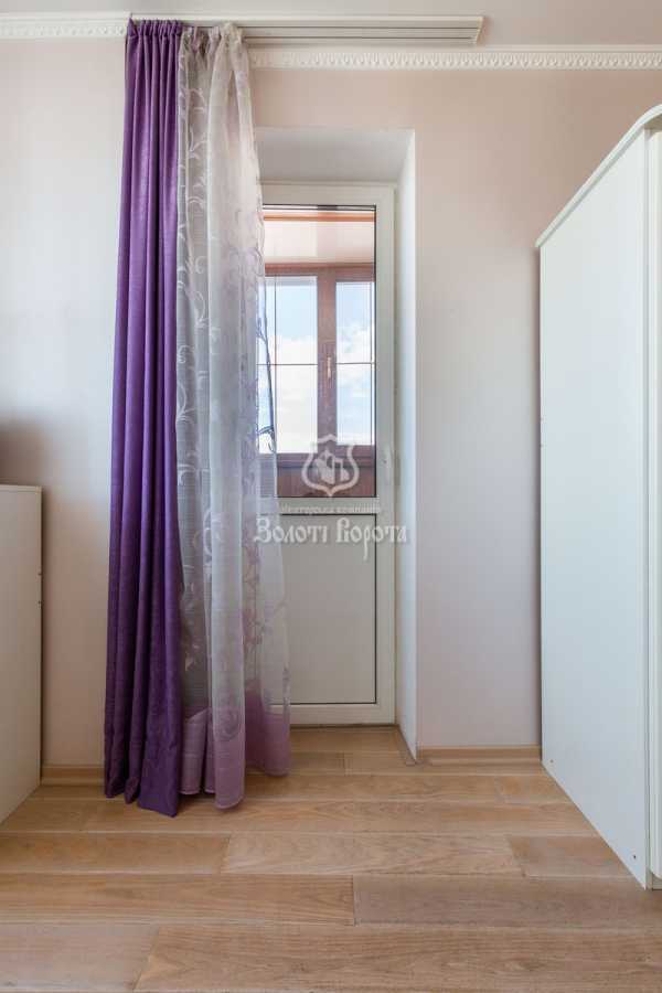 Продажа 4-комнатной квартиры 142 м², Срибнокильская ул., 1