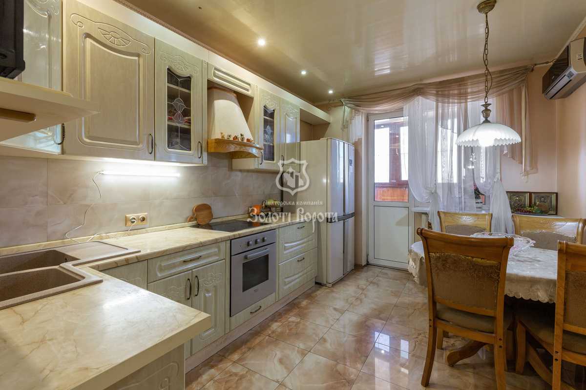 Продажа 4-комнатной квартиры 142 м², Срибнокильская ул., 1