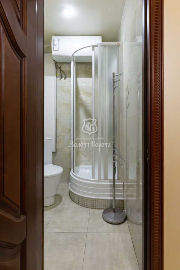 Продажа 4-комнатной квартиры 142 м², Срибнокильская ул., 1