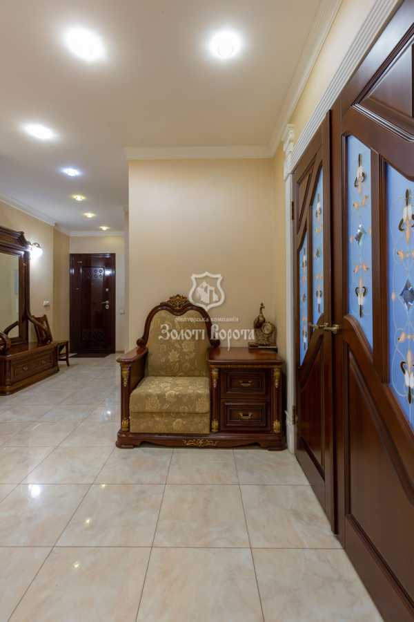 Продажа 4-комнатной квартиры 142 м², Срибнокильская ул., 1