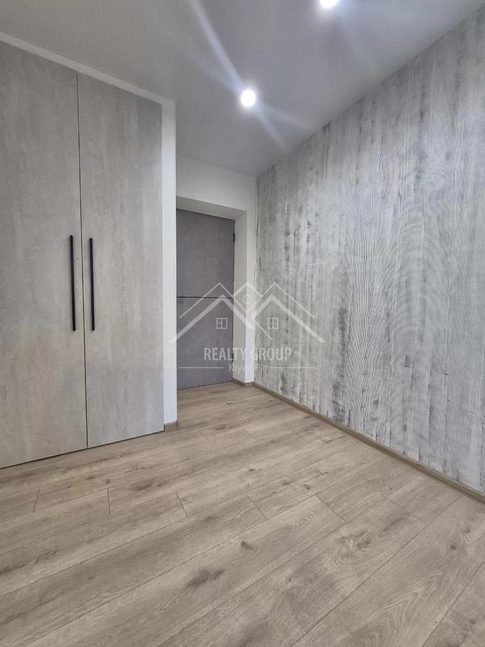 Продаж 2-кімнатної квартири 45 м², Едуарда Фукса вул.